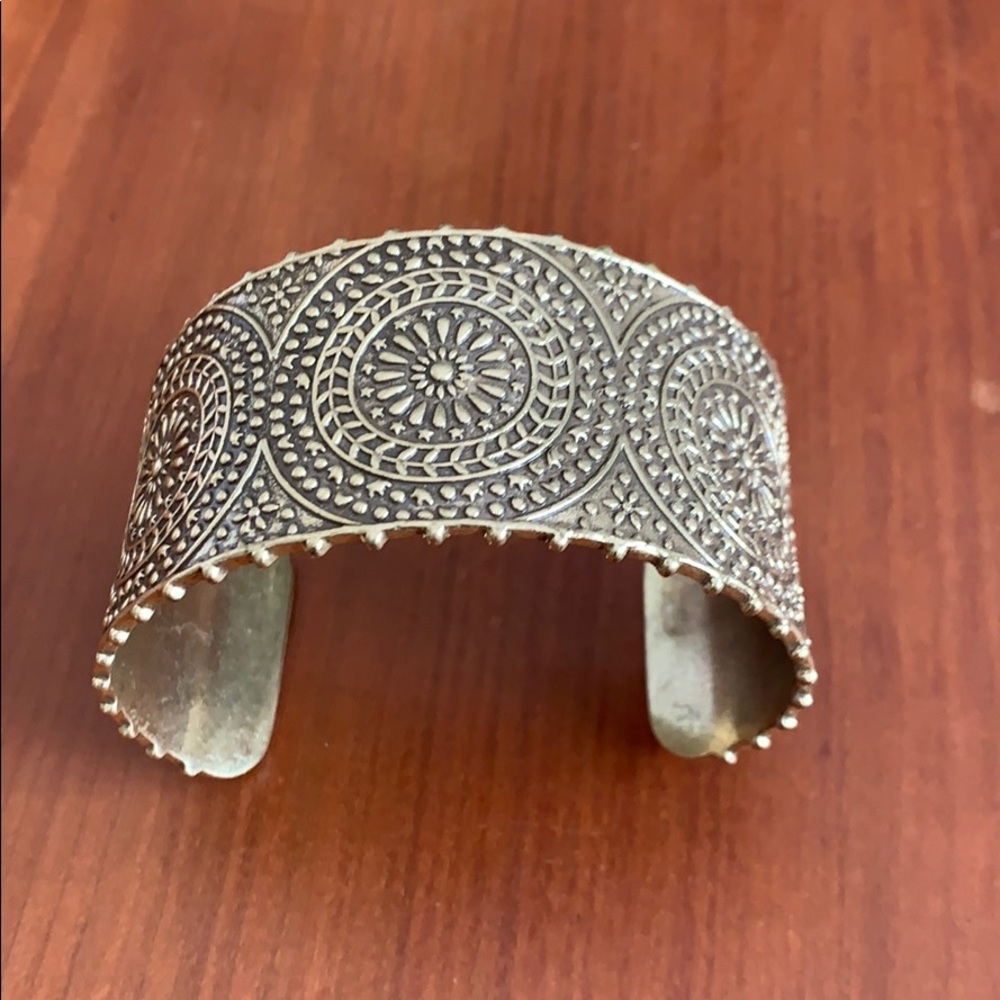 Lucky Cuff